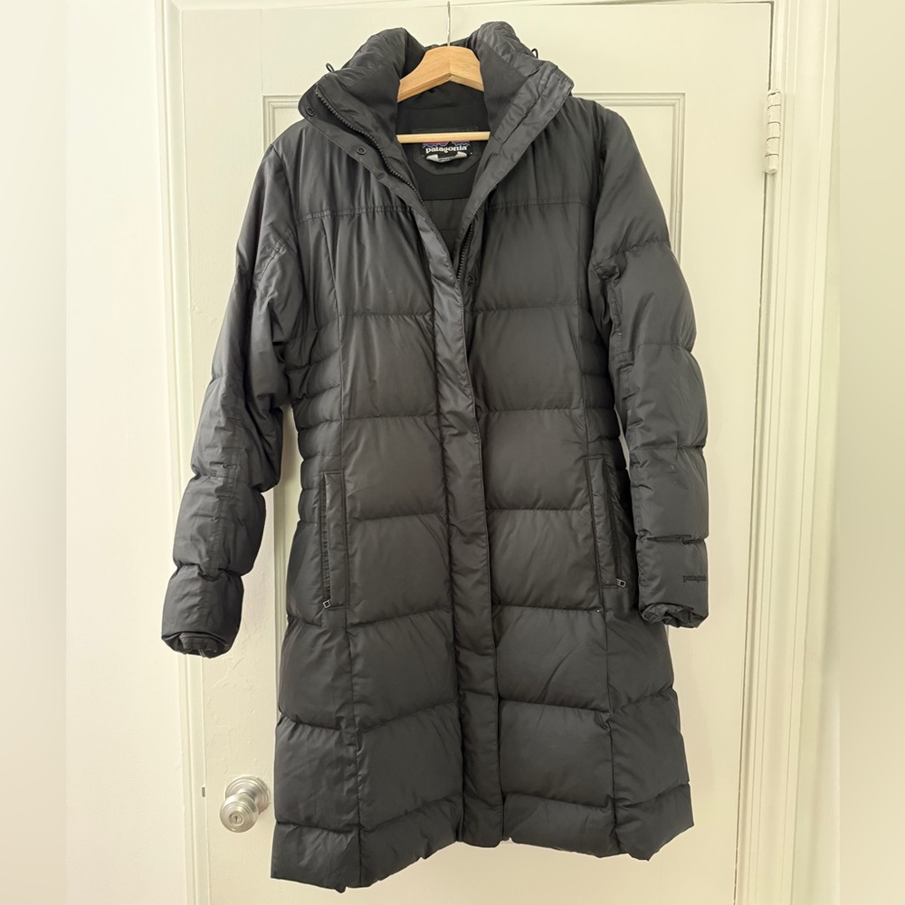 Patagonia Women's Black Puffer Jacket